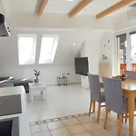 Naltom Apartman *