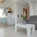 Naltom Apartman *